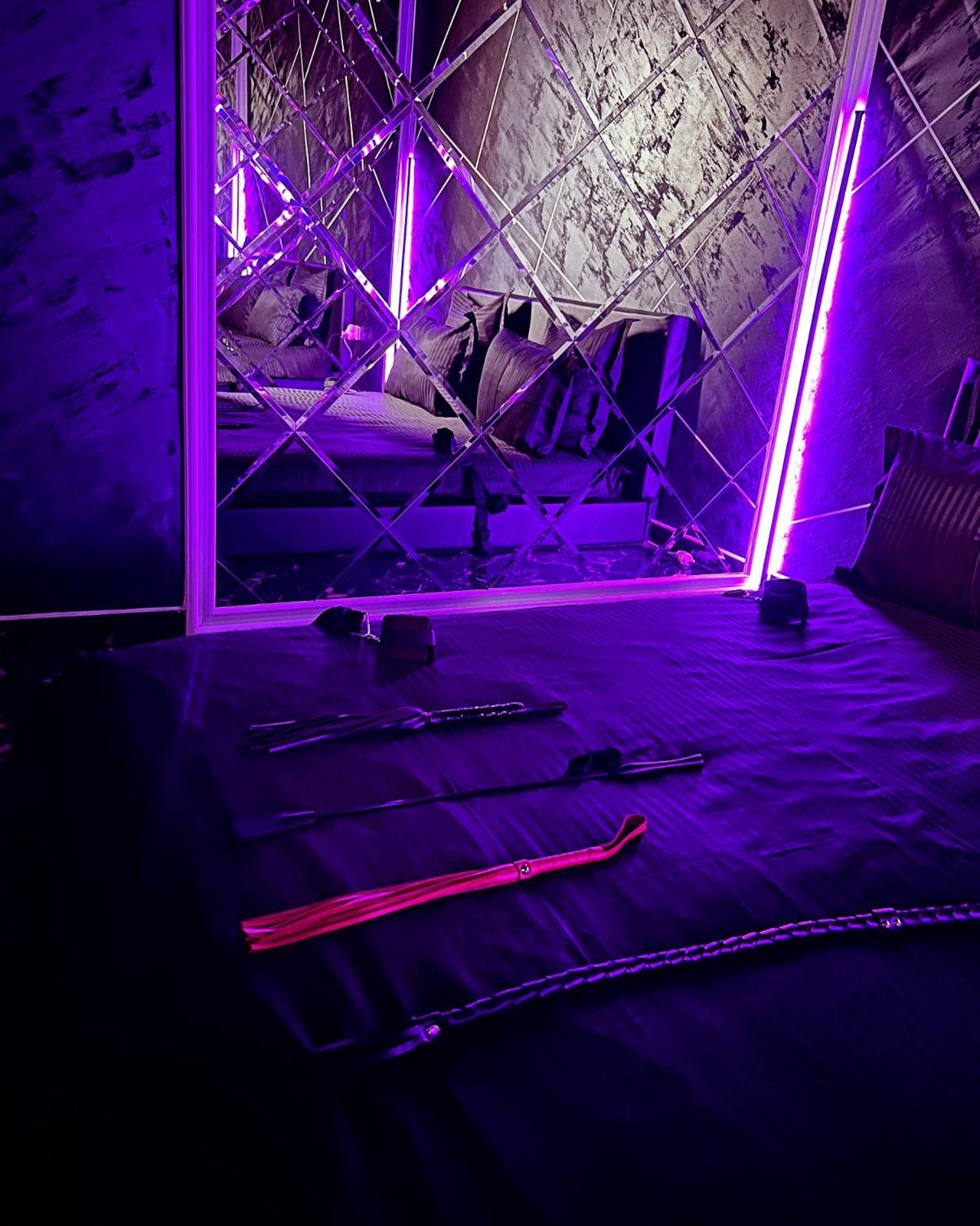 Adult Only Fantasy Room Bukurešť Exteriér fotografie