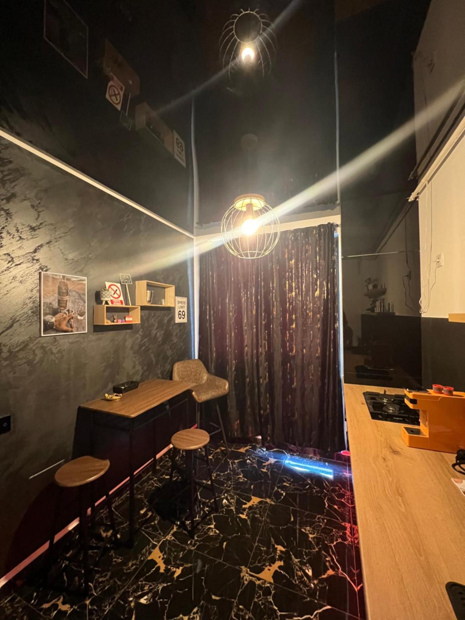 Adult Only Fantasy Room Bukurešť Exteriér fotografie