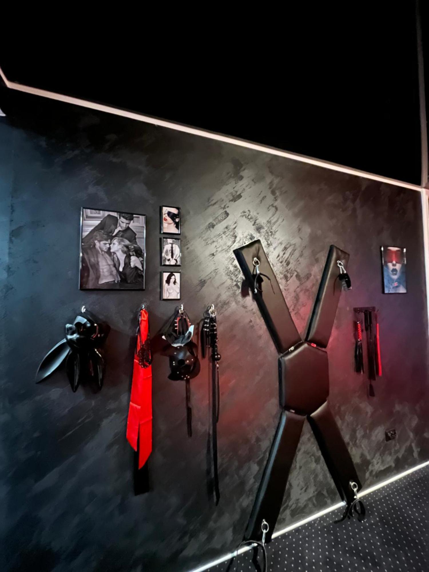 Adult Only Fantasy Room Bukurešť Exteriér fotografie